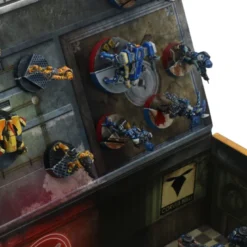 Infinity Action Box z dwoma metalowymi płytkami