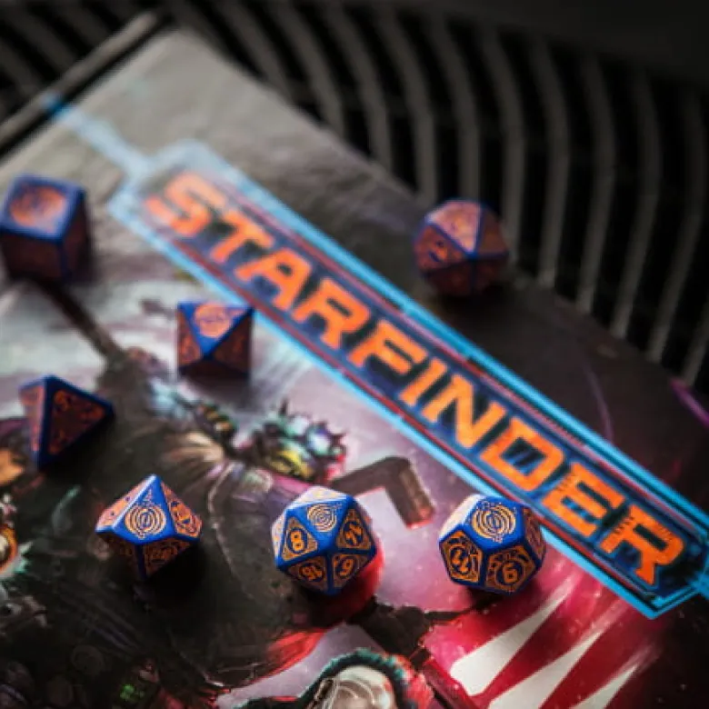 Q: Kości RPG Starfinder Dead Suns